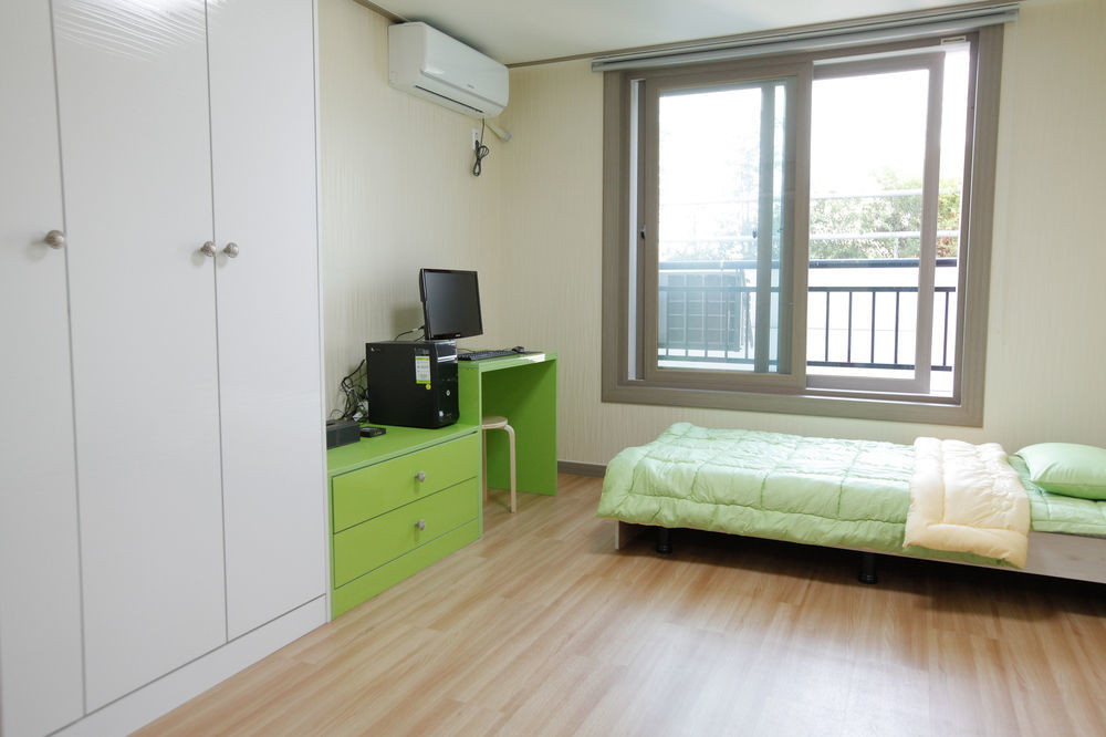 Sb House Hotel Szuvon Kültér fotó