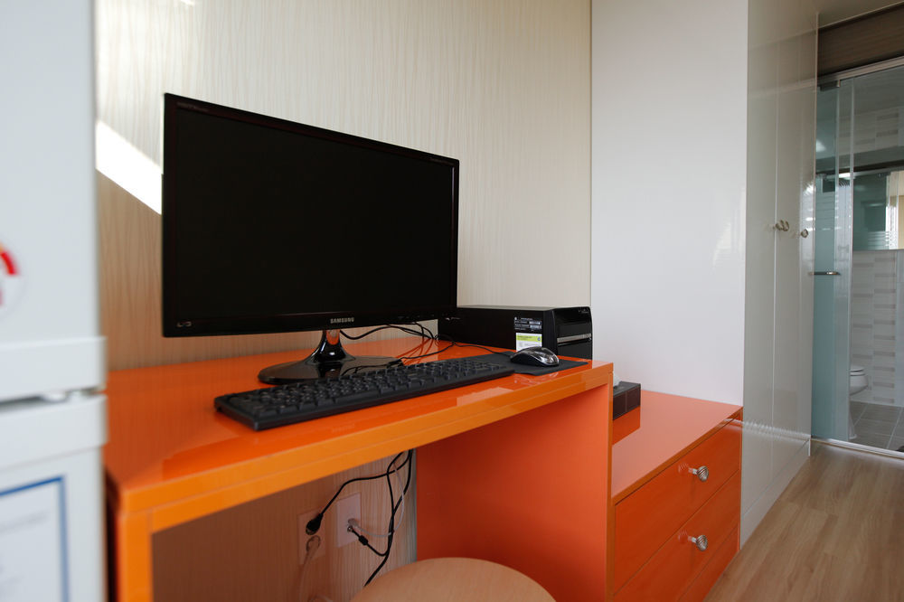 Sb House Hotel Szuvon Kültér fotó